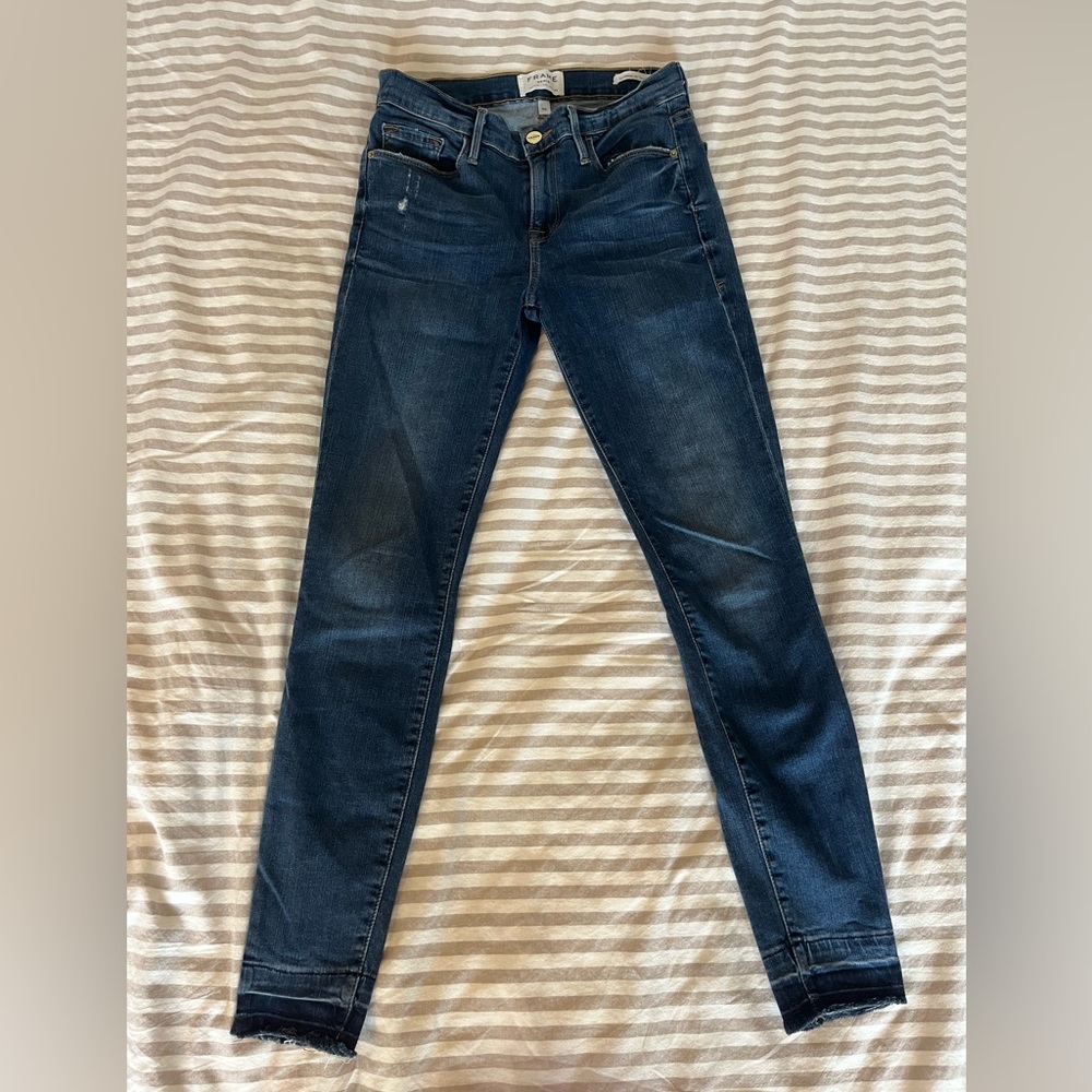 FRAME Skinny Leg Jeans